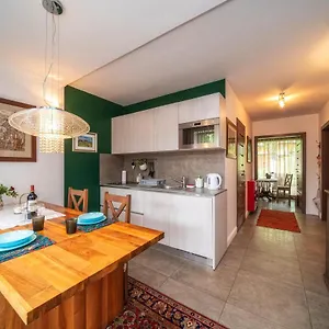 Toma Apartment