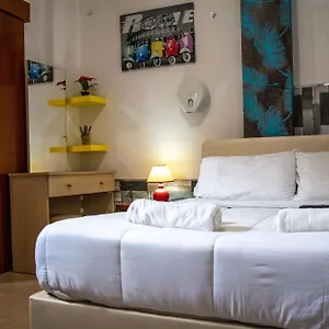 https://marinas-rooms.larnacahotels.org